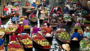 Bangkok Floating Market with River Kwai Tour